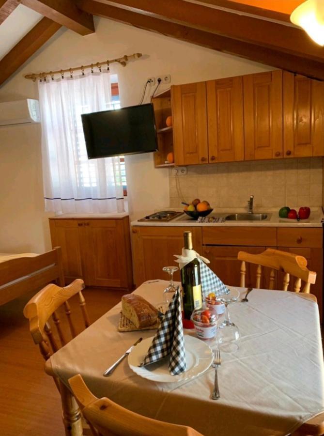 Appartments Mali Raj Vrsar Exteriér fotografie