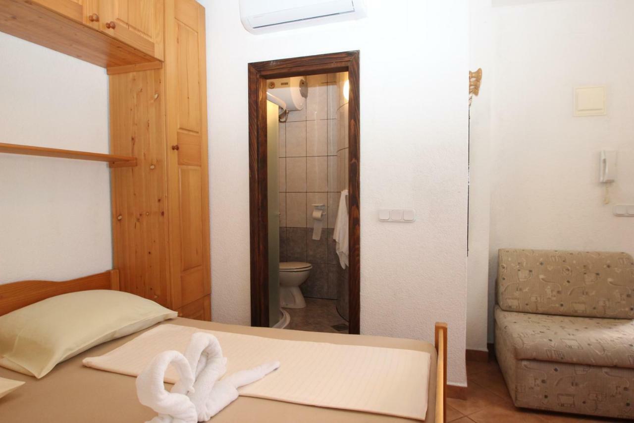 Appartments Mali Raj Vrsar Exteriér fotografie